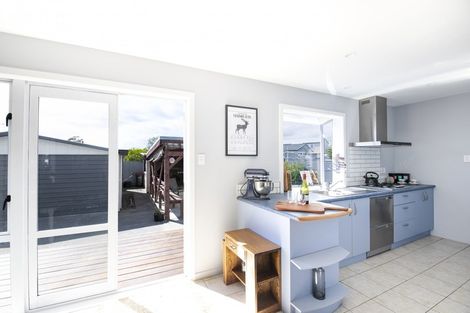 Photo of property in 10 Rochester Street, Tamatea, Napier, 4112