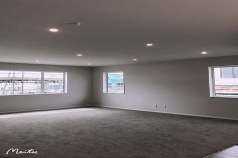 Photo of property in 38 Takurua Terrace, Orewa, 0931