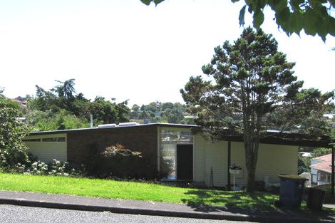 Photo of property in 11 Nor'east Drive, Northcross, Auckland, 0632
