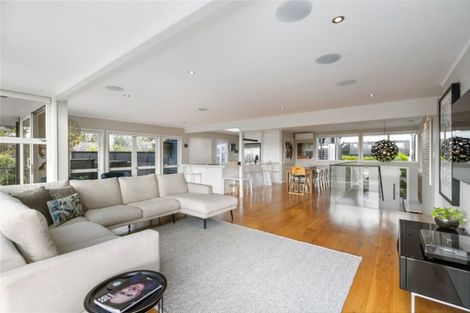 Photo of property in 2/65 Park Rise, Campbells Bay, Auckland, 0630