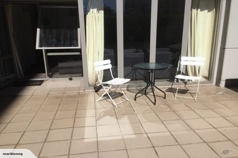 Photo of property in Tower Hill Apartments, 2b/1 Emily Place, Auckland Central, Auckland, 1010