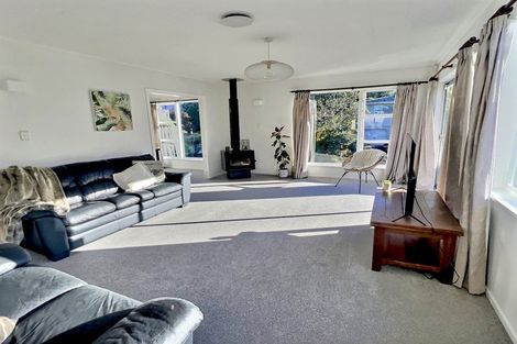 Photo of property in 48 Thurleigh Grove, Karori, Wellington, 6012