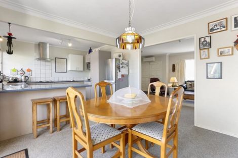 Photo of property in 2/1 West Hoe Road, Orewa, 0931