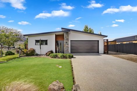 Photo of property in 54 Stratford Drive, Mount Pisa, Cromwell, 9383