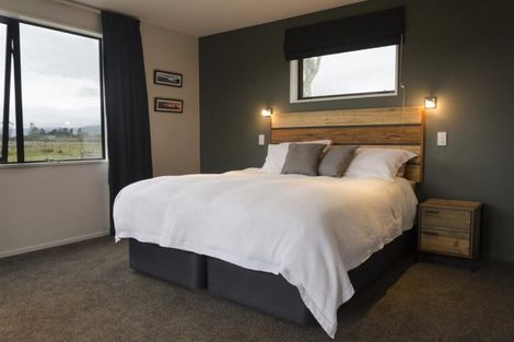 Photo of property in 22 Snodgrass Road, Westport, 7892