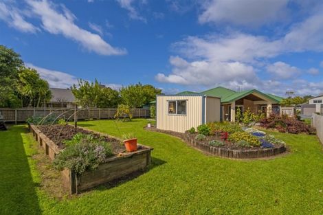 Photo of property in 4 Pelican Place, Whitianga, 3510