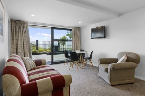 Photo of property in 8a Mandalay Lane, Redcliffs, Christchurch, 8081