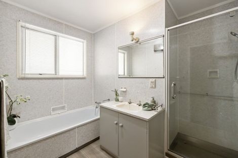 Photo of property in 2/42 Matua Road, Matua, Tauranga, 3110