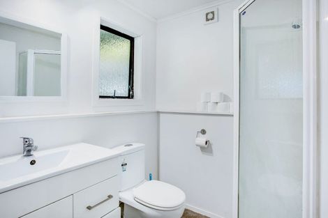 Photo of property in 34 Sievers Grove, Cannons Creek, Porirua, 5024