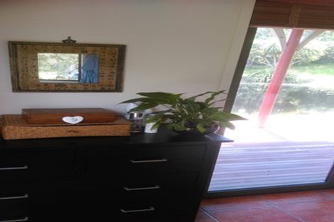 Photo of property in 106 Paetawa Road, Peka Peka, Waikanae, 5391