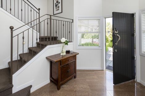 Photo of property in 13 Compass Way, Half Moon Bay, Auckland, 2012