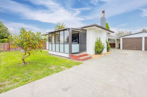 Photo of property in 11 Holden Avenue, Haumoana, 4102