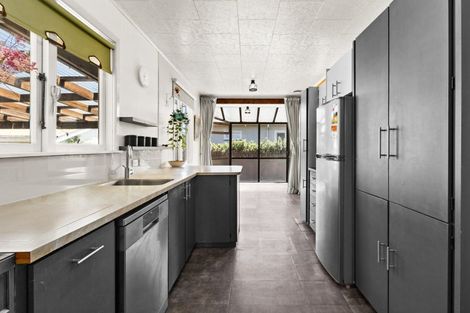 Photo of property in 424 Southland Place, Raureka, Hastings, 4120