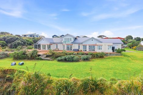 Photo of property in 37 Longbeach Drive, Castlecliff, Whanganui, 4501