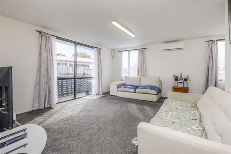Photo of property in 3/16 Barneys Farm Road, Clendon Park, Auckland, 2103