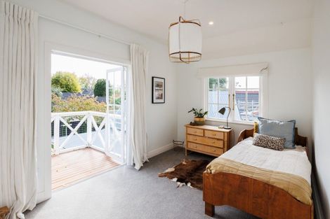 Photo of property in 23 Elmira Avenue, Hokowhitu, Palmerston North, 4410