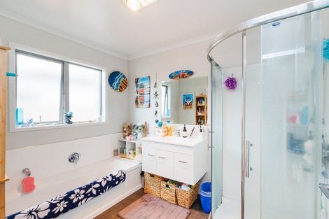 Photo of property in 3b Chamberlain Street, Feilding, 4702