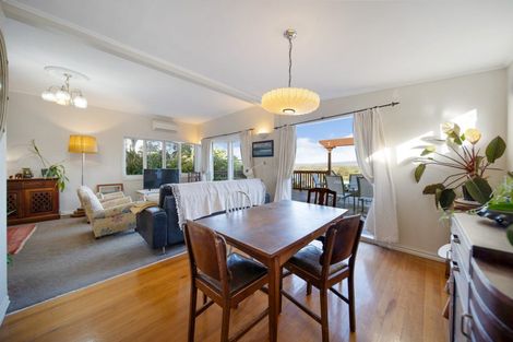 Photo of property in 23 Pohutukawa Avenue, Shelly Park, Auckland, 2014