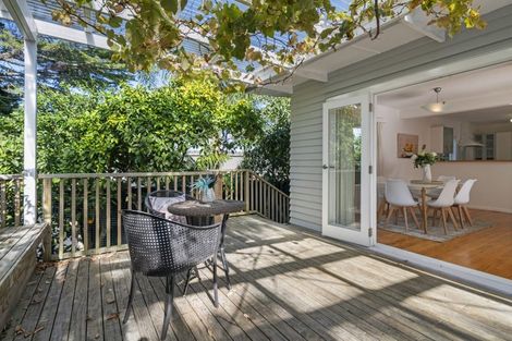Photo of property in 1/1a Scarboro Terrace, Murrays Bay, Auckland, 0630
