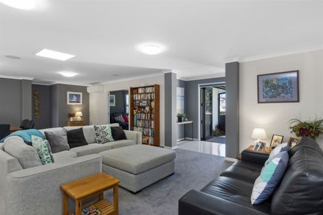 Photo of property in 33 Glenpark Crescent, Bethlehem, Tauranga, 3110