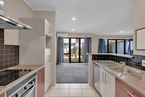 Photo of property in 14b Kelvin Place, Hamilton East, Hamilton, 3216