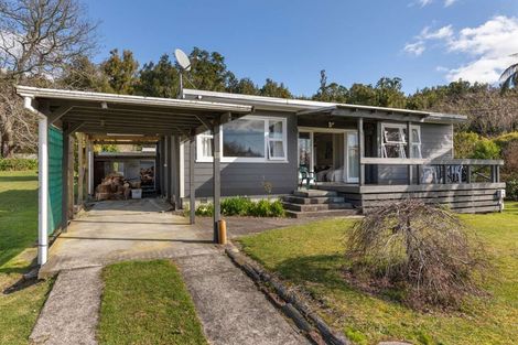 Photo of property in 18 Oxford Road, Lake Rotoma, Rotorua, 3074
