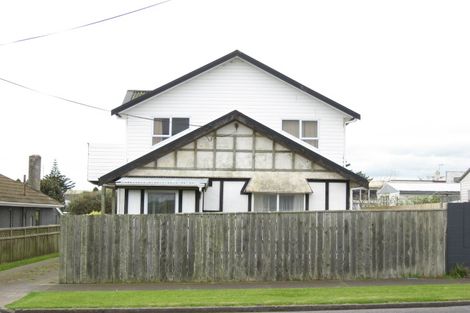 Photo of property in 61 Fitzroy Road, Fitzroy, New Plymouth, 4312