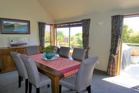 Photo of property in 24 Stanton Crescent, Karoro, Greymouth, 7805