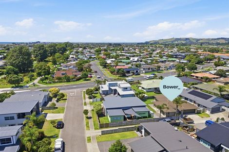 Photo of property in 5 Ella Place, Papamoa Beach, Papamoa, 3118