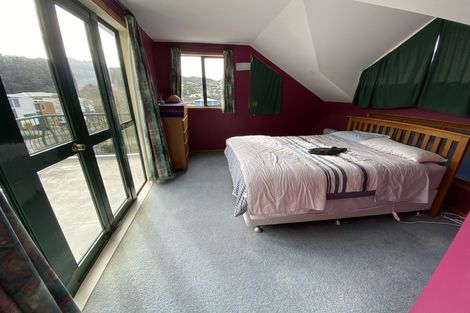 Photo of property in 33 Makara Road, Karori, Wellington, 6012