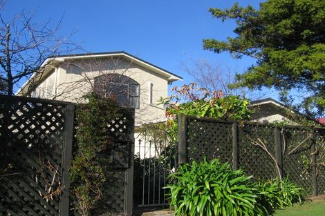 Photo of property in 82 Totara Crescent, Woburn, Lower Hutt, 5011