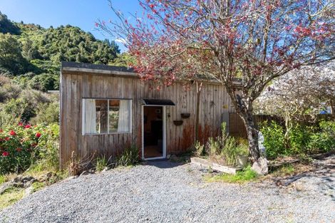 Photo of property in 162 Moonshine Hill Road, Riverstone Terraces, Upper Hutt, 5371