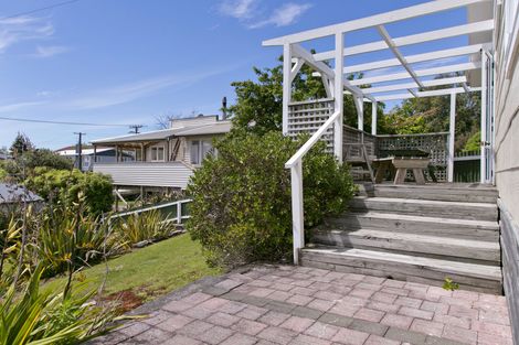 Photo of property in 17 Waitahanui Avenue, Taupo, 3330