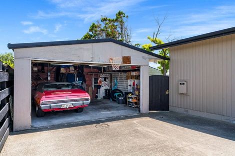 Photo of property in 6 Mardi Place, Mount Maunganui, 3116