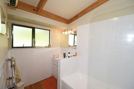 Photo of property in 210a Pukenui Road, Kaiwaka, 0573