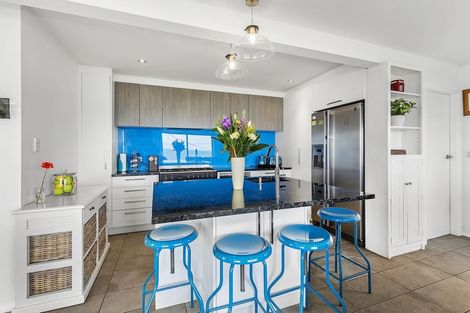 Photo of property in 77 Moana Road, Plimmerton, Porirua, 5026