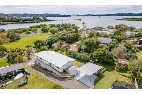 Photo of property in 83 Rangitane Loop Road, Kerikeri, 0294