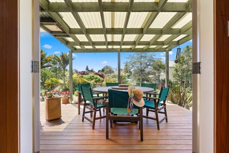 Photo of property in 18 Cliff Road, Tasman, Upper Moutere, 7173