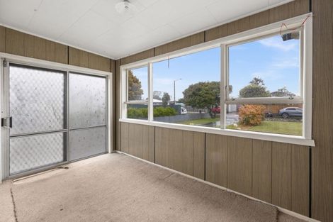 Photo of property in 27 Menin Road, Onekawa, Napier, 4110