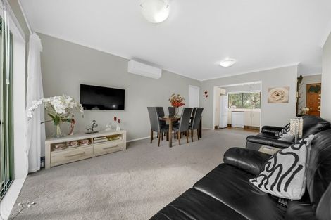 Photo of property in 6 Craiburn Street, Ranui, Auckland, 0612