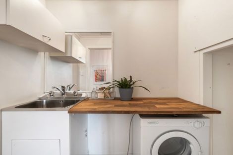 Photo of property in 537 Ferguson Street, Palmerston North, 4410