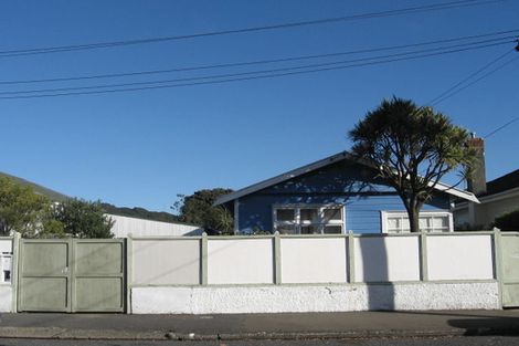 Photo of property in 7 Rata Street, Eastbourne, Lower Hutt, 5013