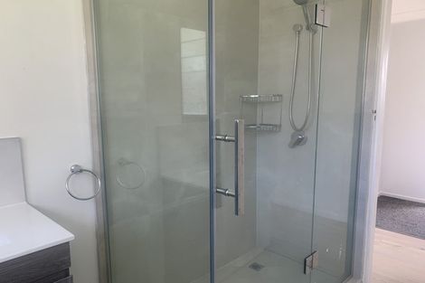 Photo of property in 143 Edmonton Road, Te Atatu South, Auckland, 0610