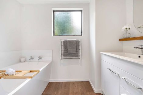 Photo of property in 102 Macfarlane Street, Hamilton East, Hamilton, 3216