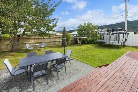 Photo of property in 40a Ebdentown Street, Ebdentown, Upper Hutt, 5018