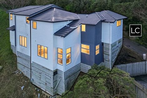 Photo of property in 8b Homebush Road, Khandallah, Wellington, 6035