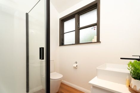 Photo of property in 29 Sidlaw Street, Strathmore Park, Wellington, 6022