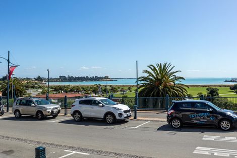 Photo of property in 1-12/48 The Bay Hill, Timaru, 7910