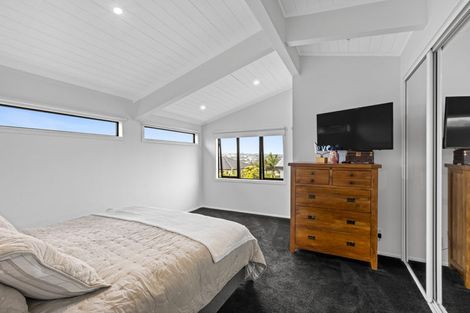 Photo of property in 2/9 Tainui Street, Torbay, Auckland, 0630