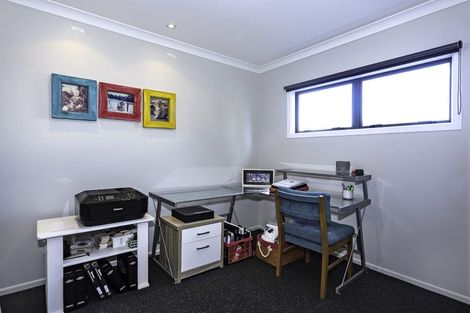 Photo of property in 393 Oceanbeach Road, Mount Maunganui, 3116